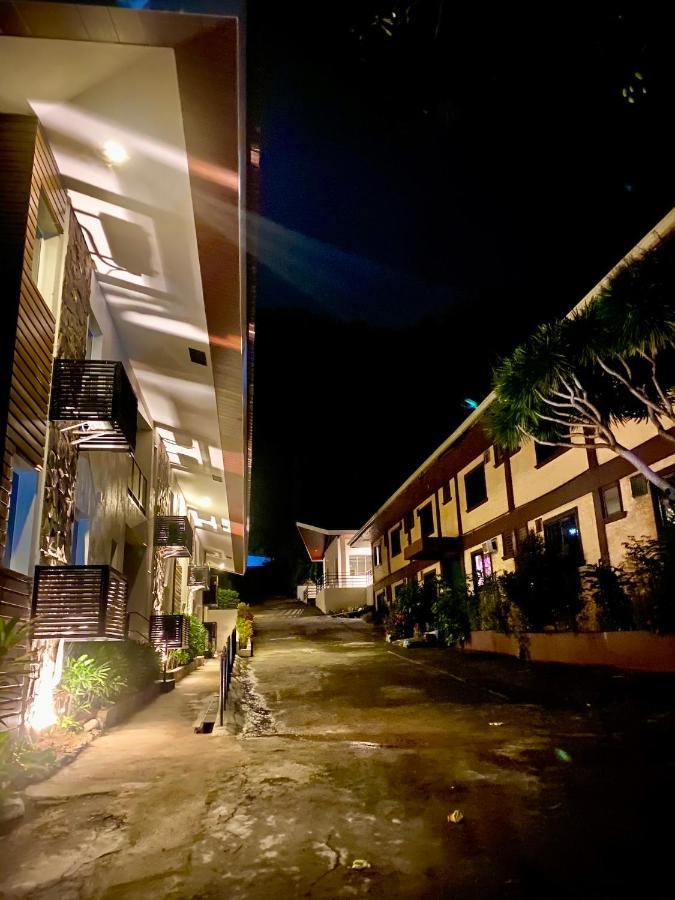 Amor Laut Mabini  Buitenkant foto